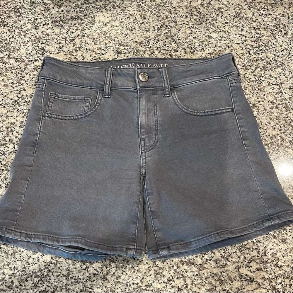 American Eagle Midi Shorts Gray